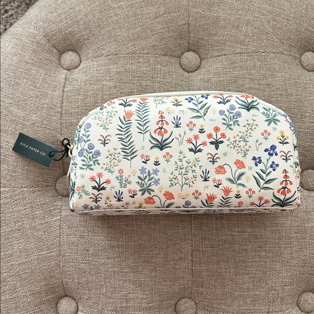 NWT Rifle Paper Co. Small Cosmetic Pouch—Hawthorne Print—7 x 4.25 x 2.5